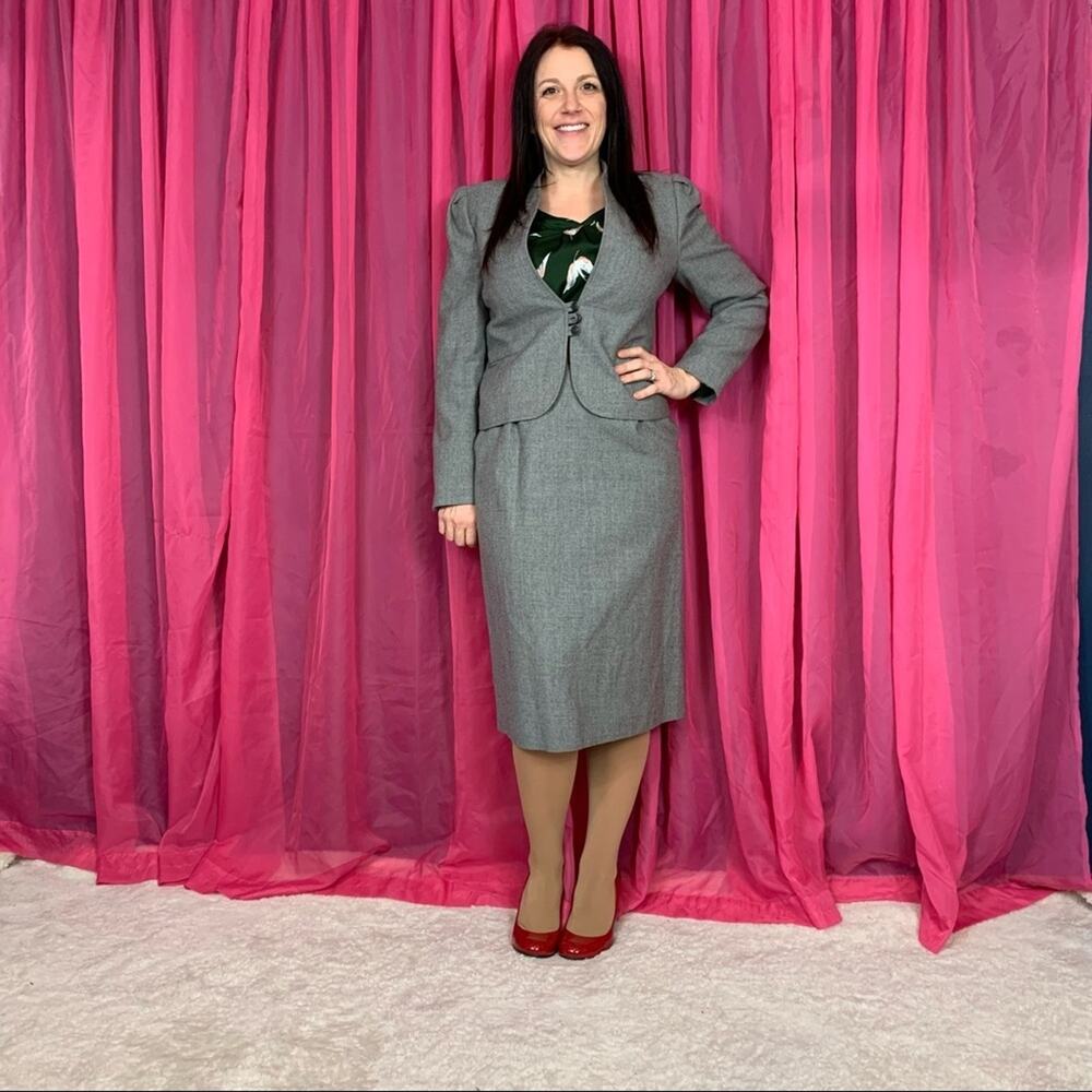 Vintage Giorio Saint Angelo grey wool skirt suit set, 10